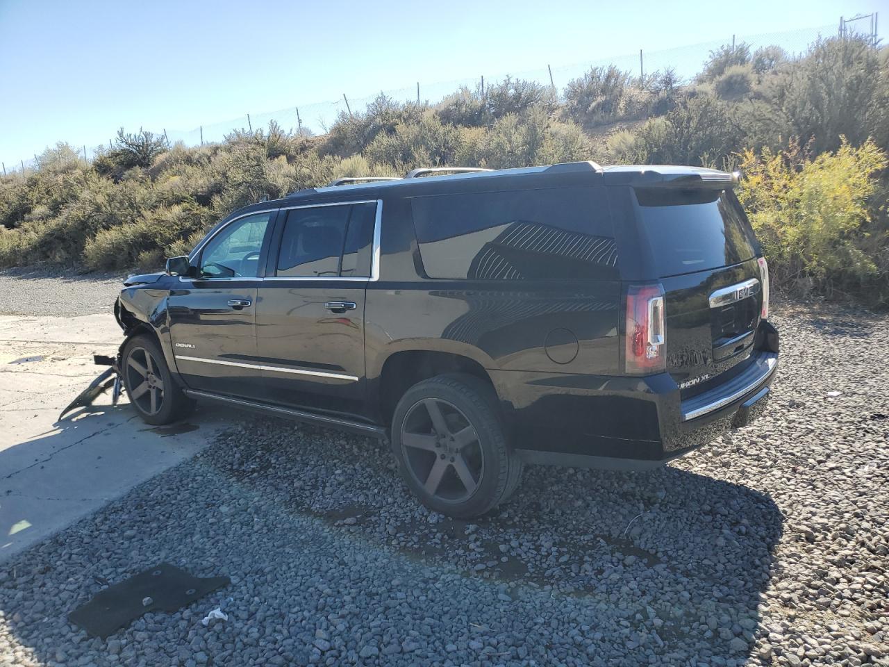 2016 GMC Yukon Xl Denali - Фото 2