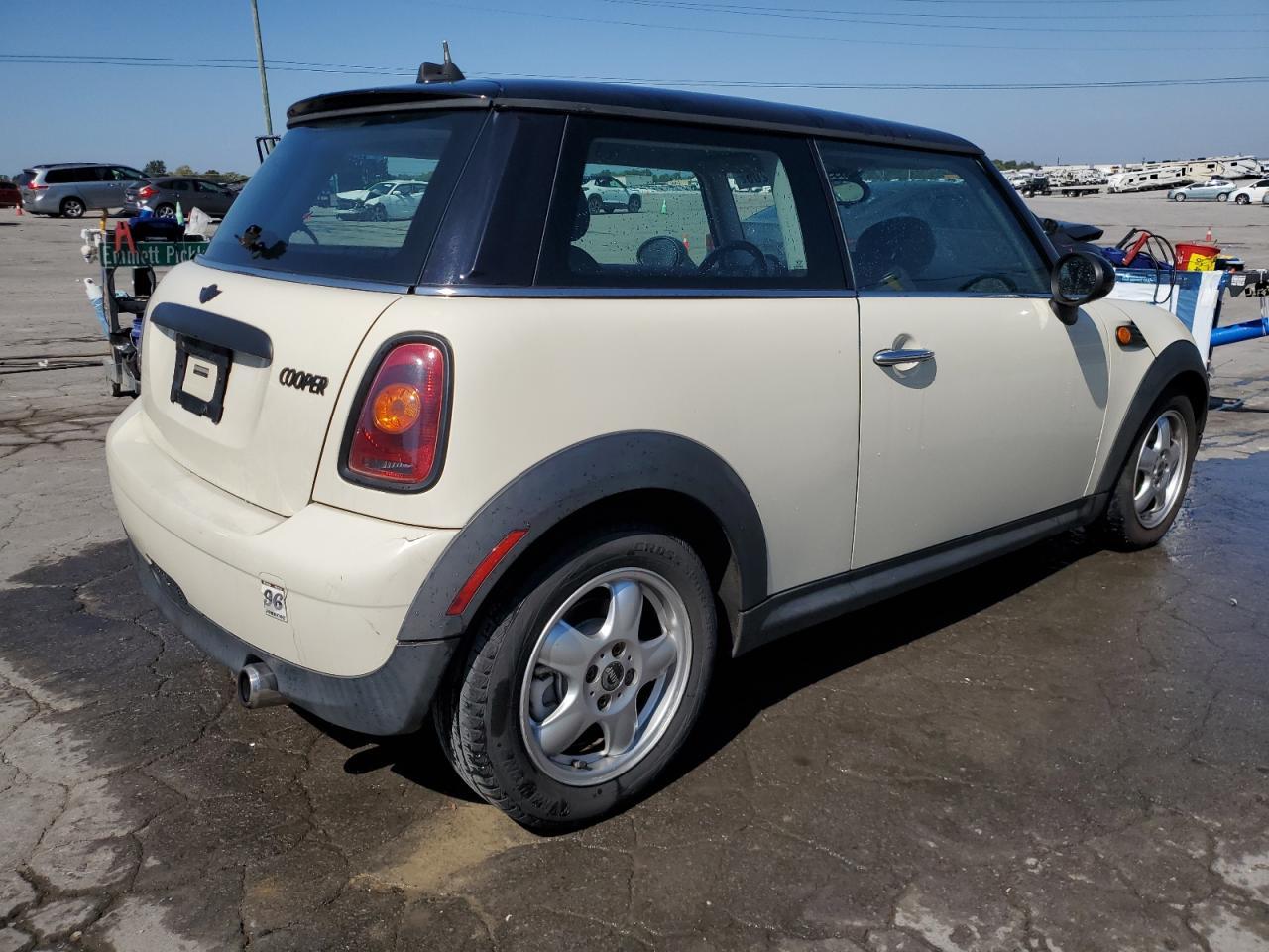 2010 Mini Cooper - Фото 3