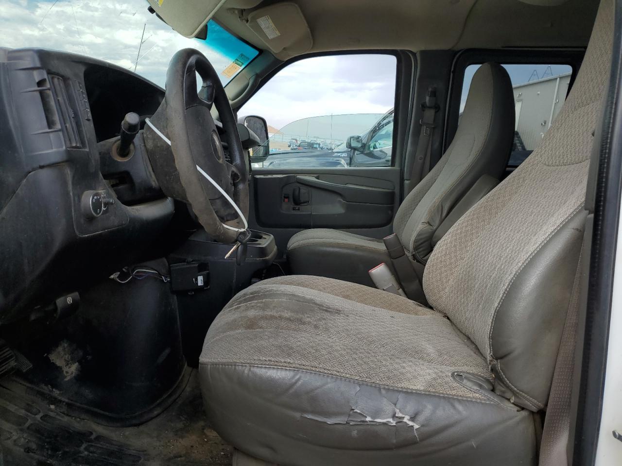 2012 Chevrolet Express G3500 Ls - Image 7