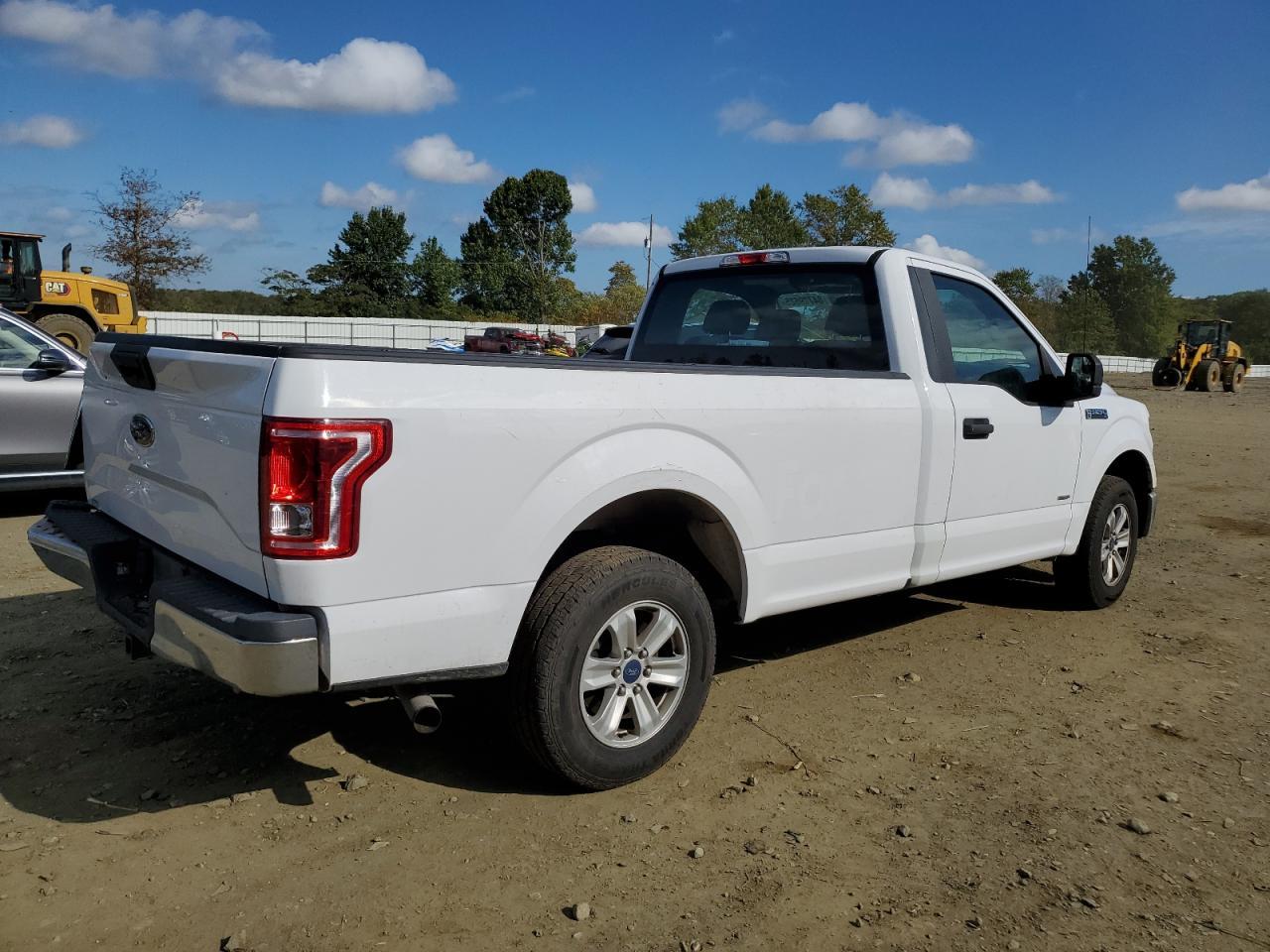2015 Ford F150 - Фото 3