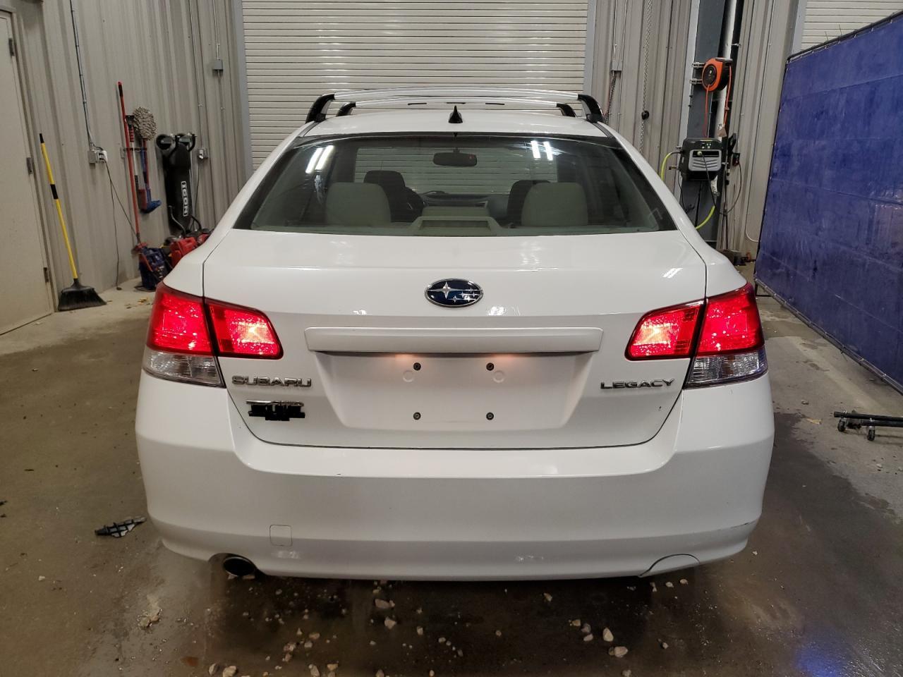 2012 Subaru Legacy 2.5I Premium - Фото 6