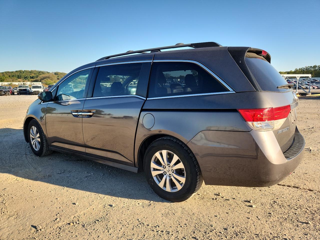 2016 Honda Odyssey Exl - Фото 2