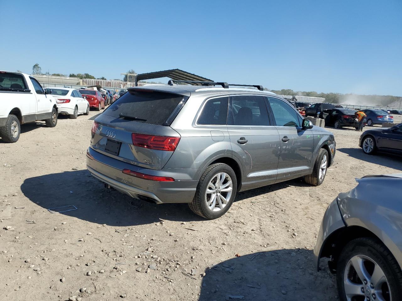 2017 Audi Q7 Premium Plus - Фото 3