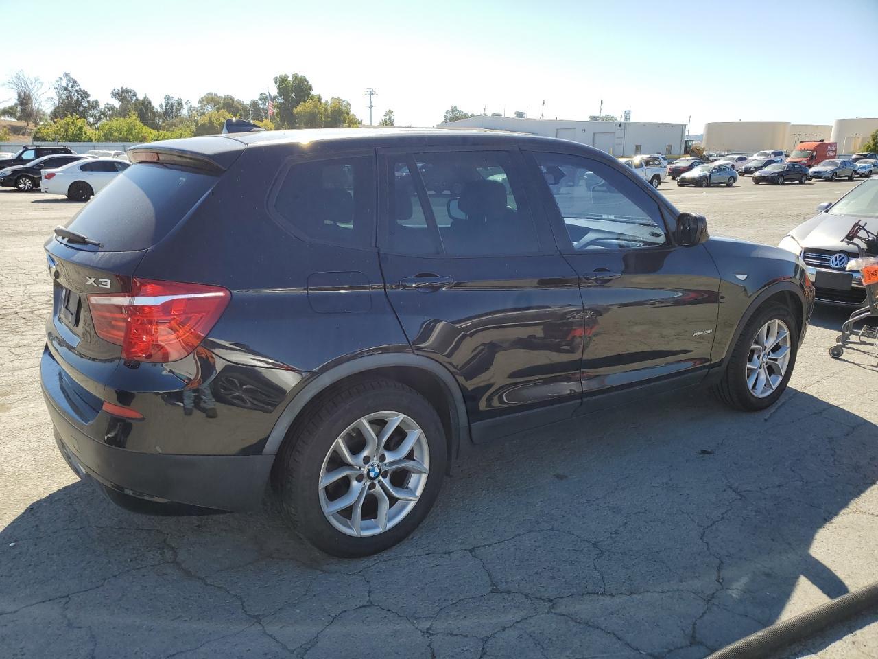 2013 BMW X3 xDrive28I - Фото 3