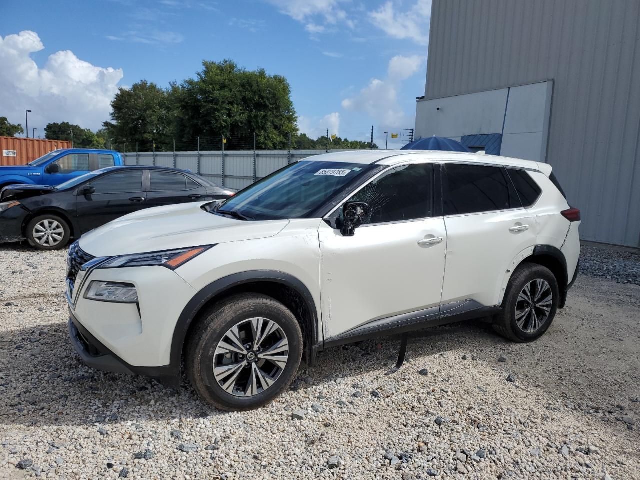 2021 Niss Rogue Sv Fwd - Image 3