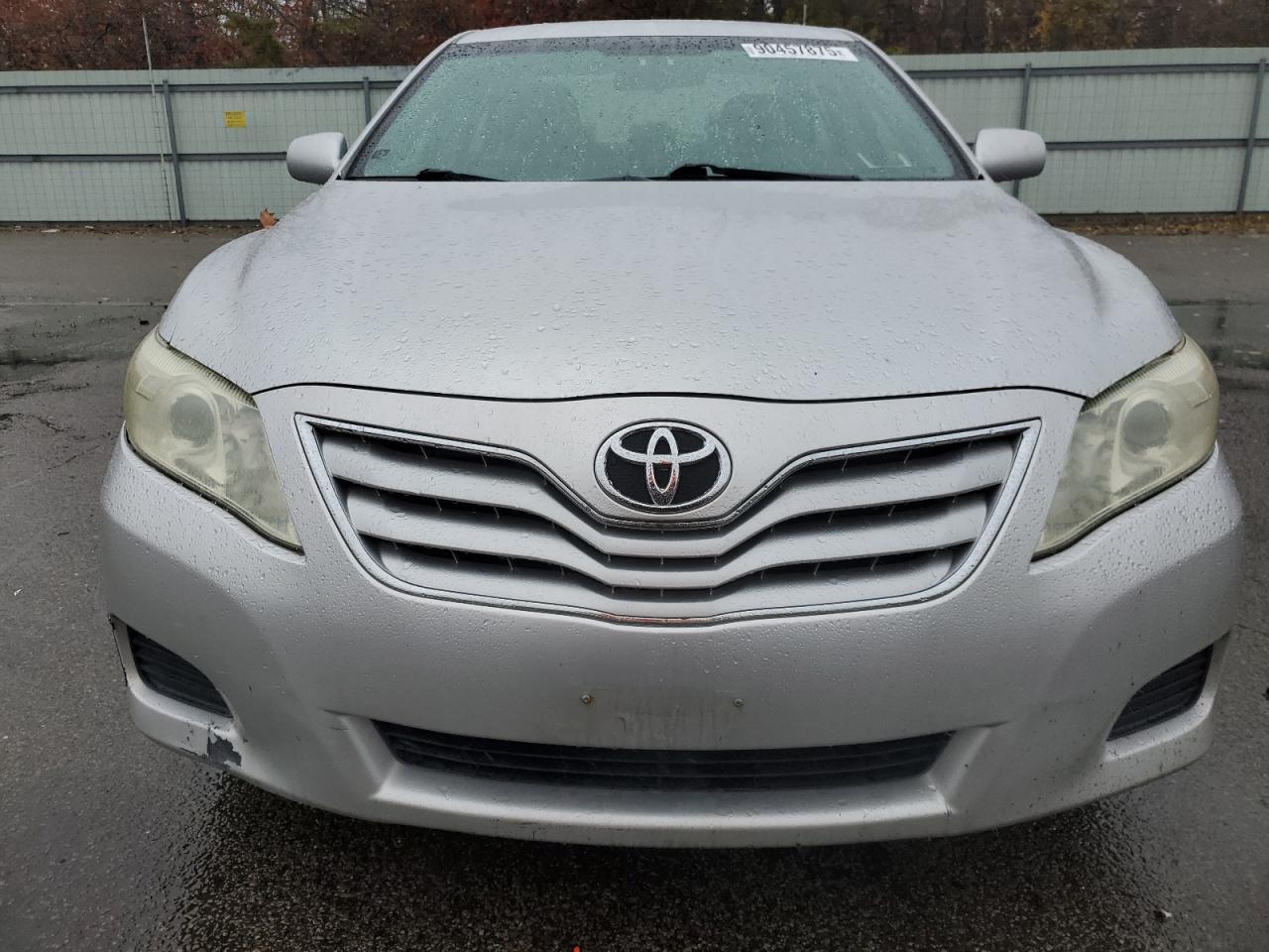 2011 Toyota Camry Base - Фото 5