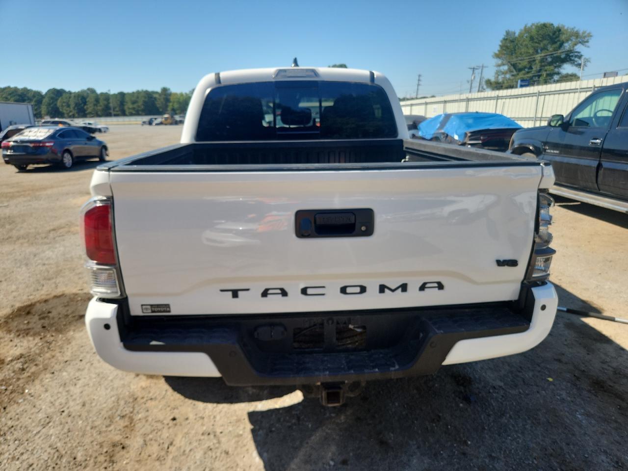 2023 Toyota Tacoma Double Cab - Image 6