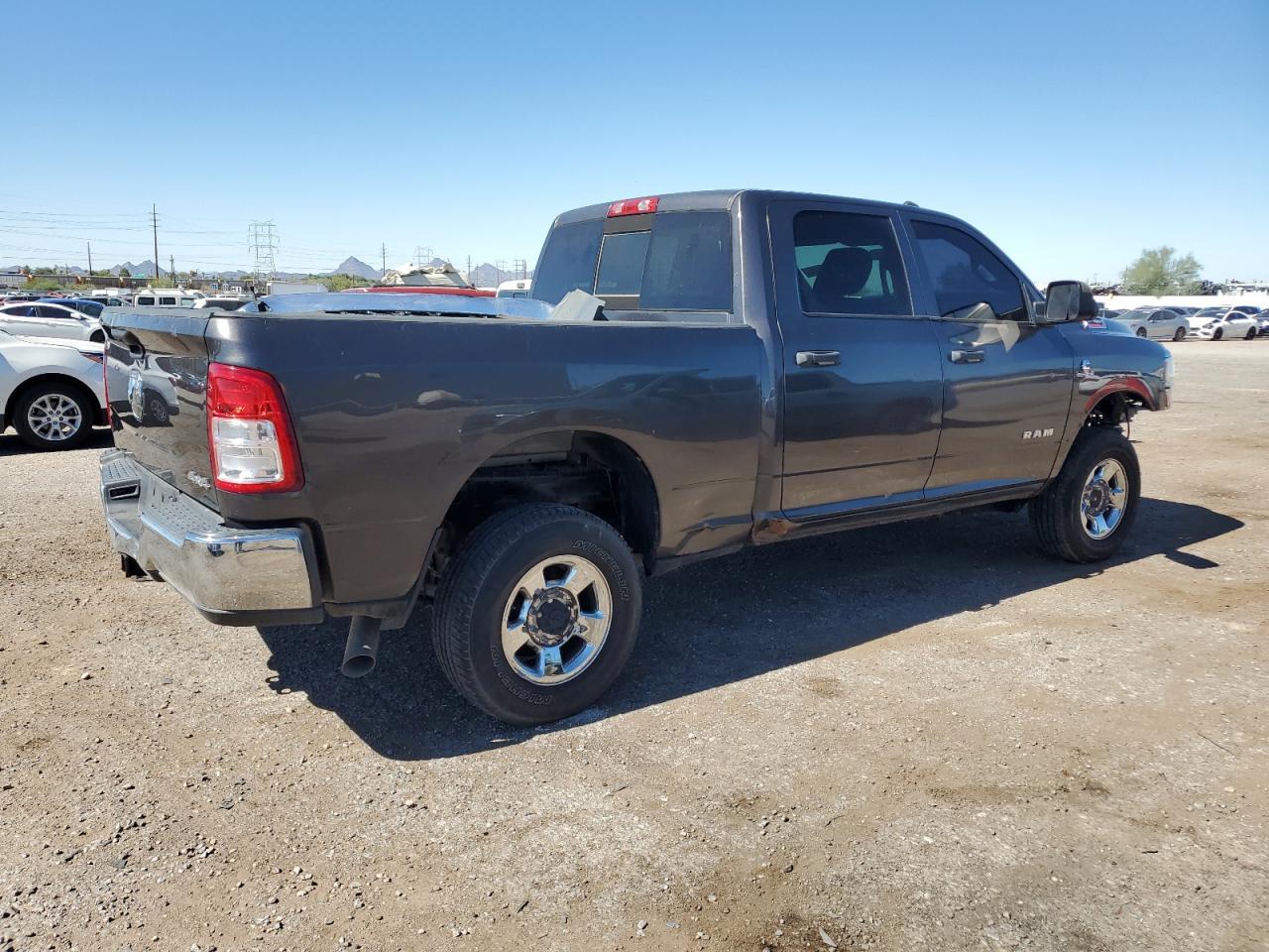 2019 Ram 2500 Tradesman - Фото 3