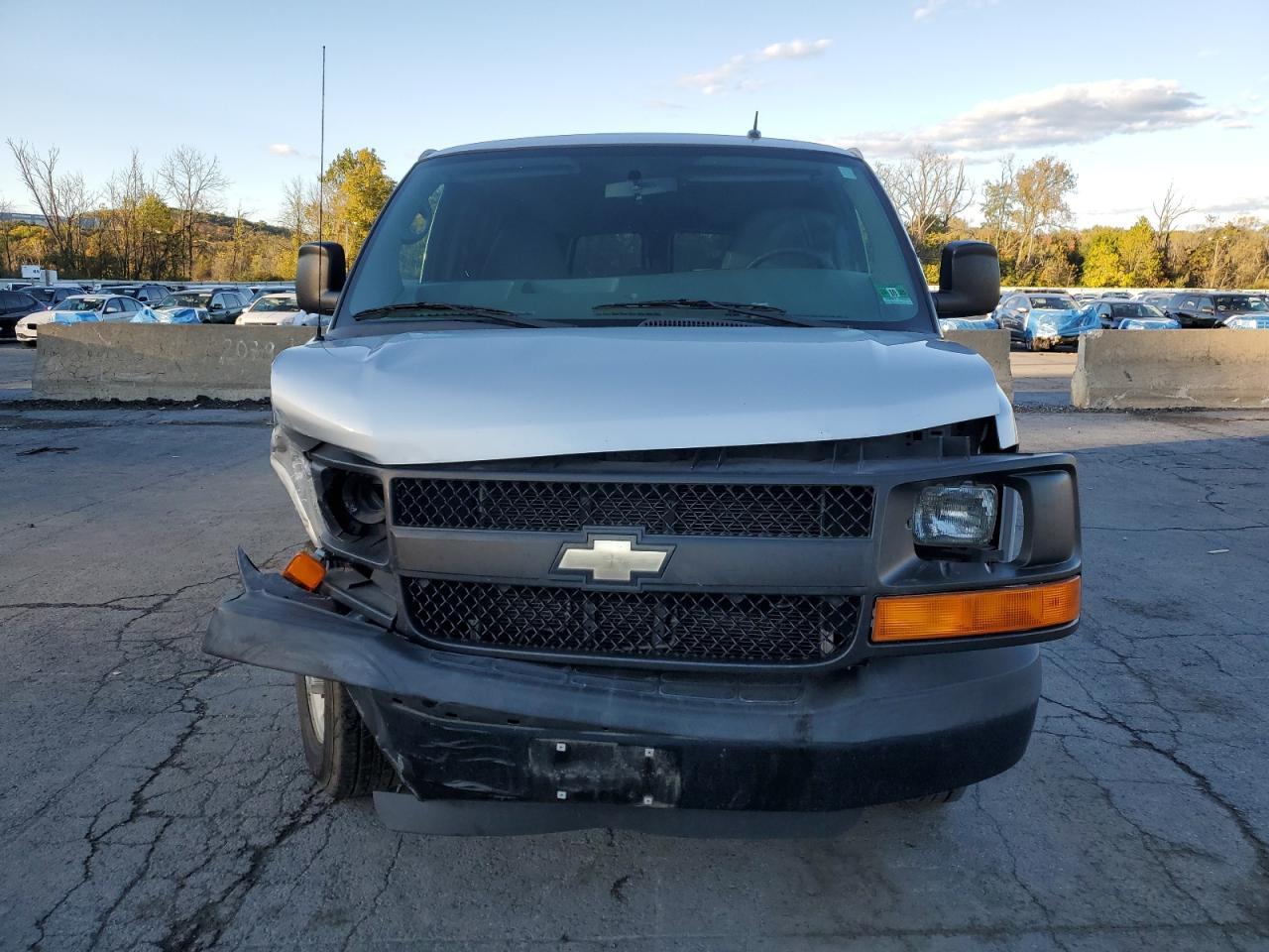 2012 Chevrolet Express G3500 Ls - Фото 5