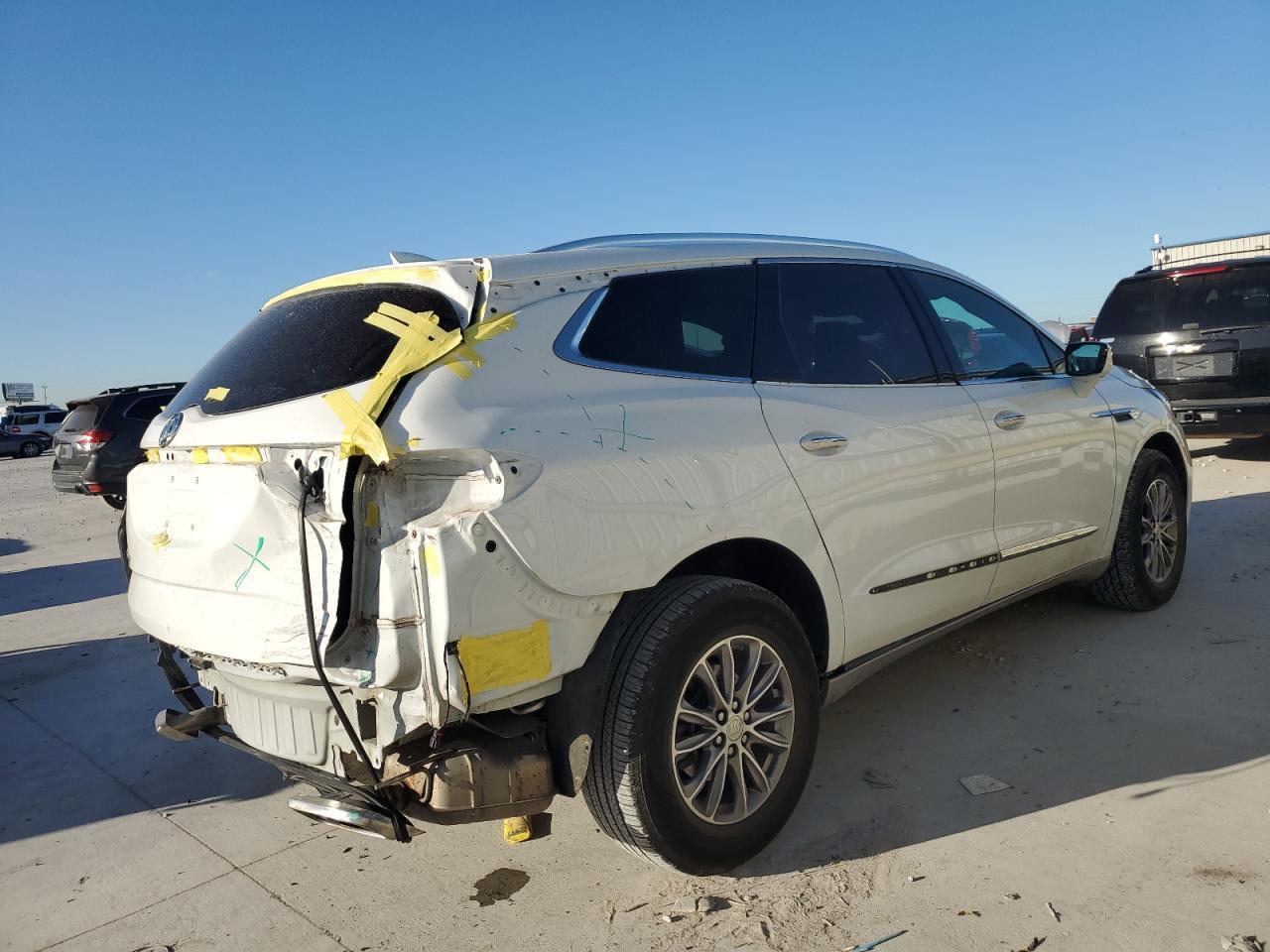 2022 Buick Enclave Premium - Фото 3