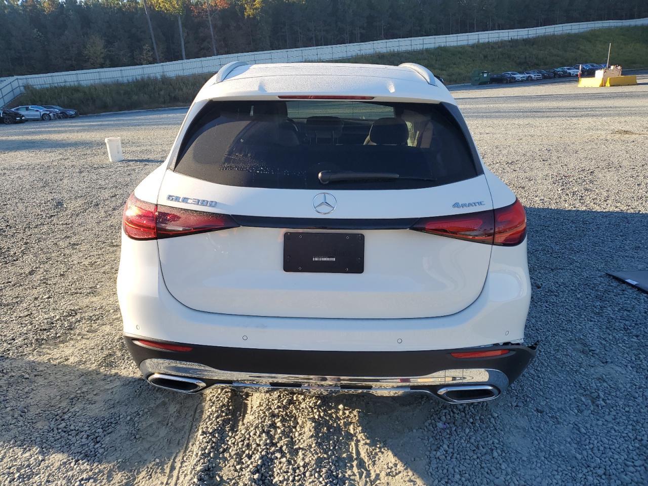 2025 Mercedes-Benz Glc 300 4Matic - Image 6