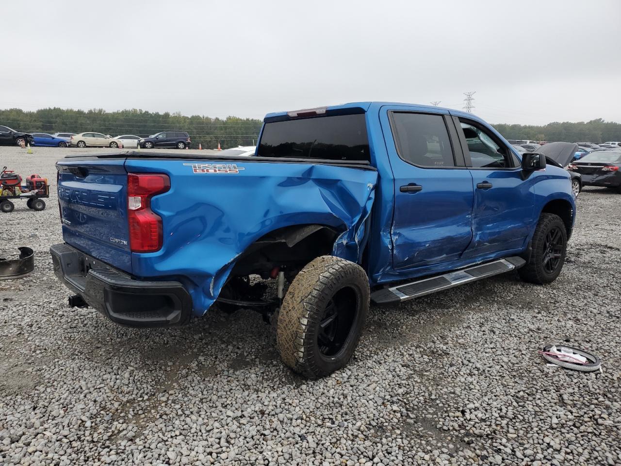 2022 Chevrolet Silverado K1500 Trail Boss Custom - Фото 3