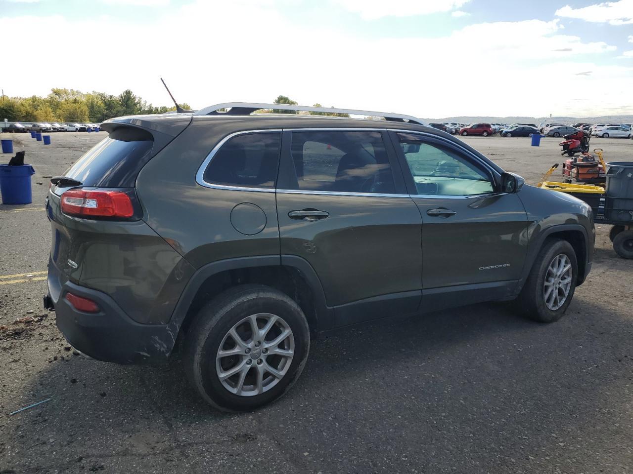 2015 Jeep Cherokee Latitude - Image 3