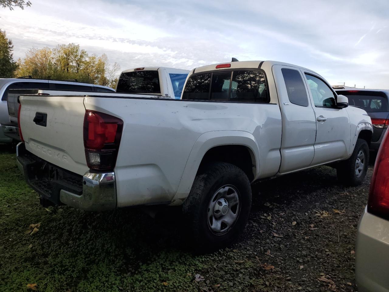 2019 Toyota Tacoma Access Cab - Image 3