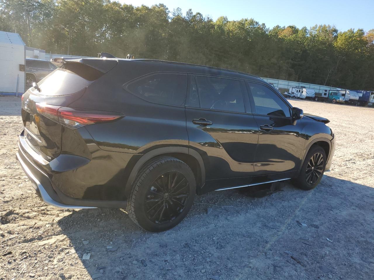 2024 Toyota Highlander Xse - Фото 3