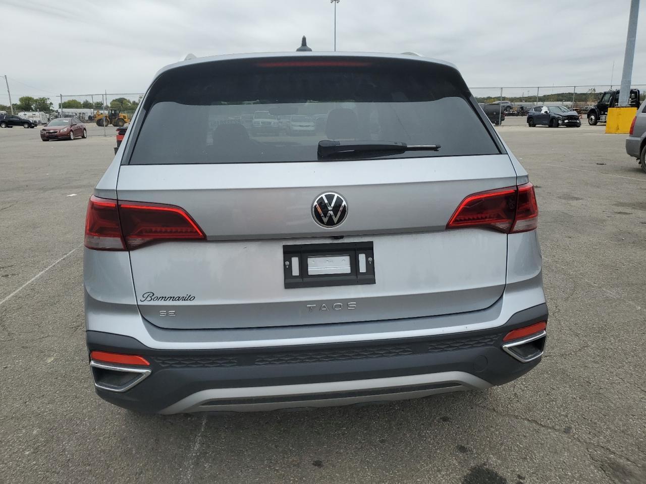 2024 Volkswagen Taos Se - Image 6
