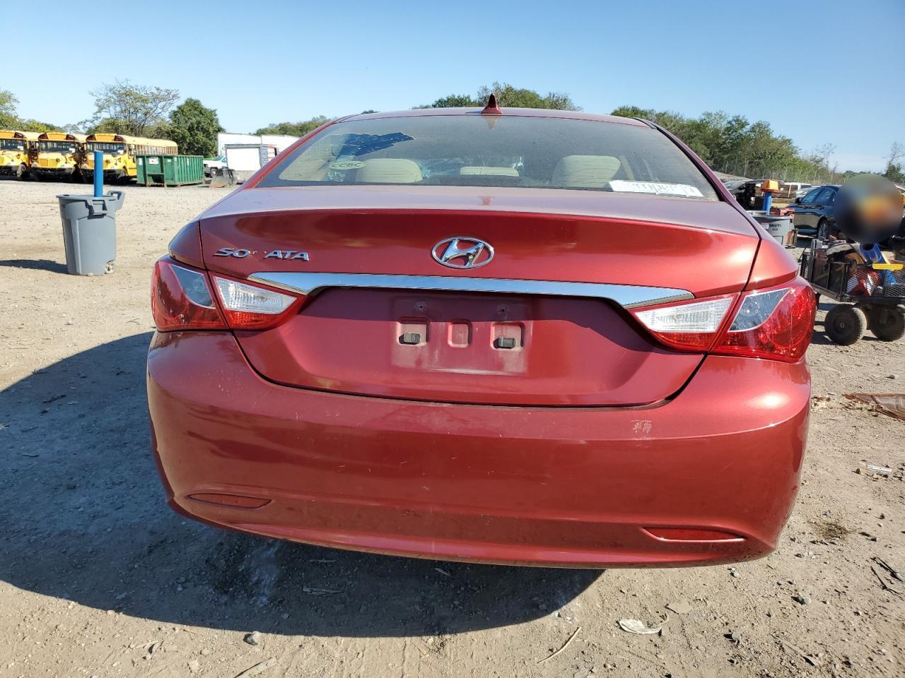 2011 Hyundai Sonata Gls - Image 6