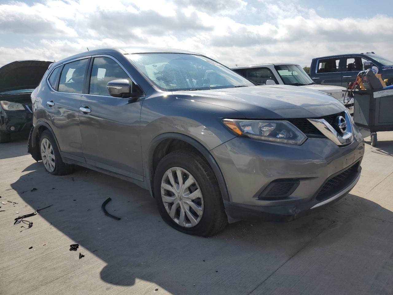 2015 Nissan Rogue S - Фото 4