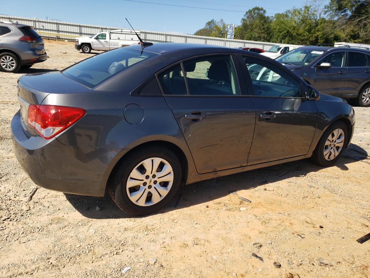 2013 Chev Cruze Ls - Image 3