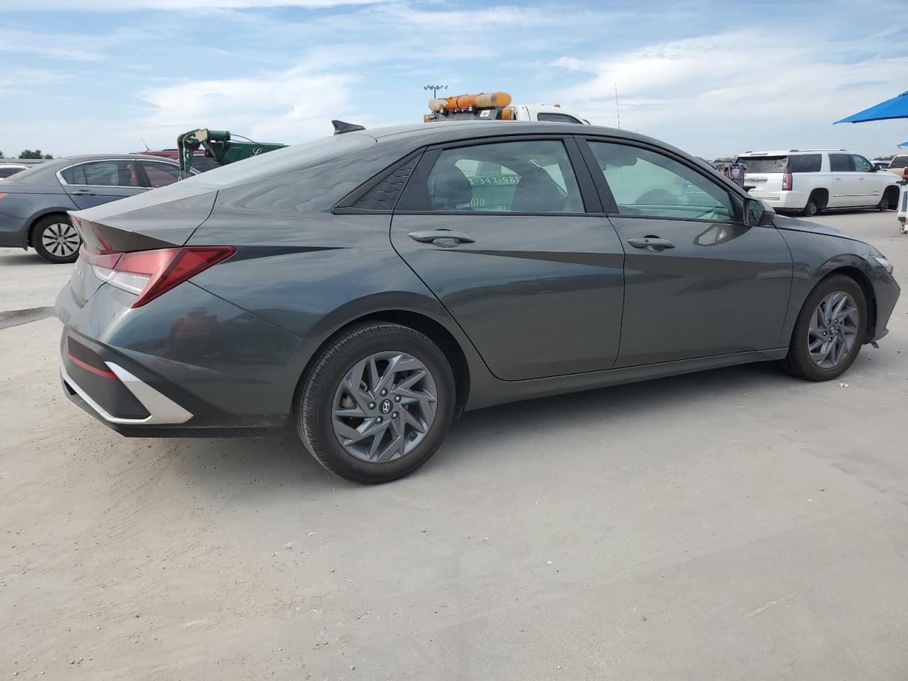 2024 Hyundai Elantra Sel - Фото 3