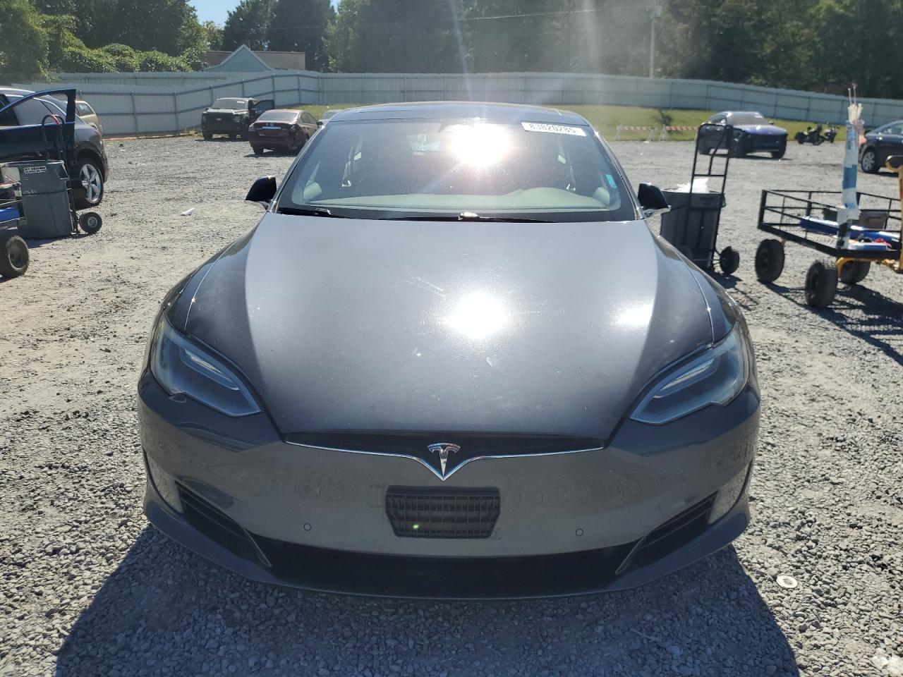 2016 Tesla Model S - Image 5