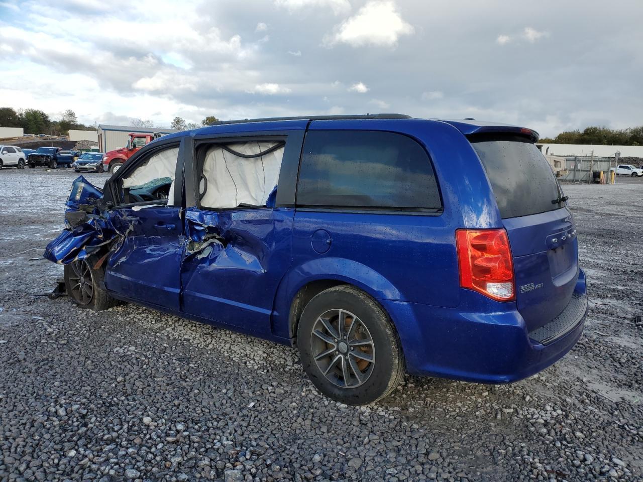 2019 Dodge Grand Caravan Gt - Фото 2