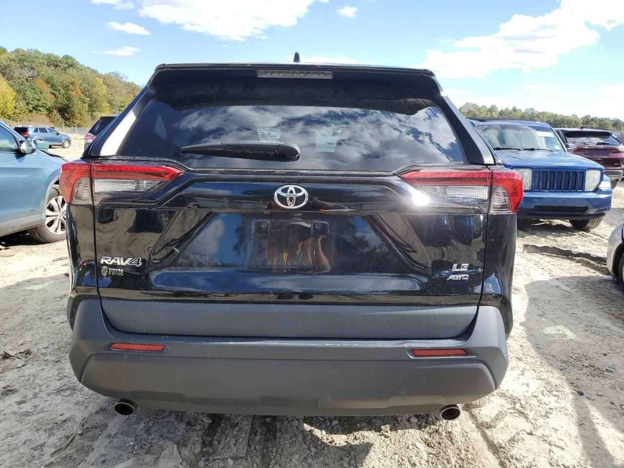 2020 Toyota Rav4 Le - Фото 6