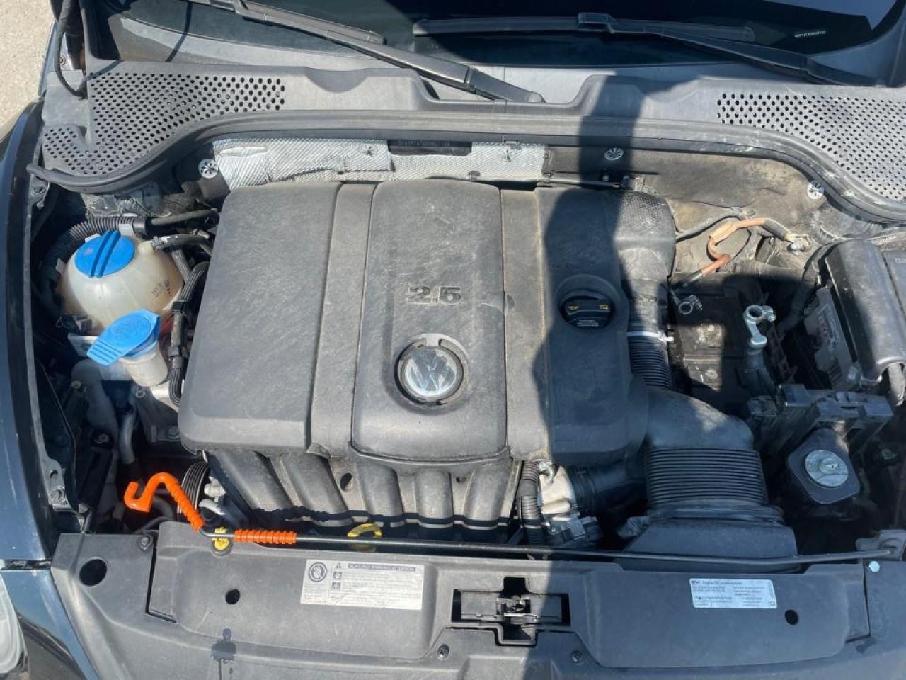 2014 Volkswagen Beetle - Image 7