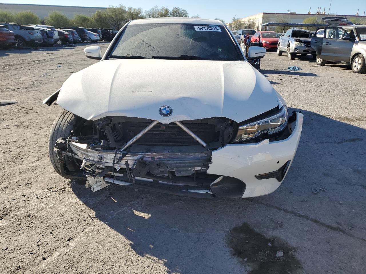 2022 BMW 330I - Фото 5