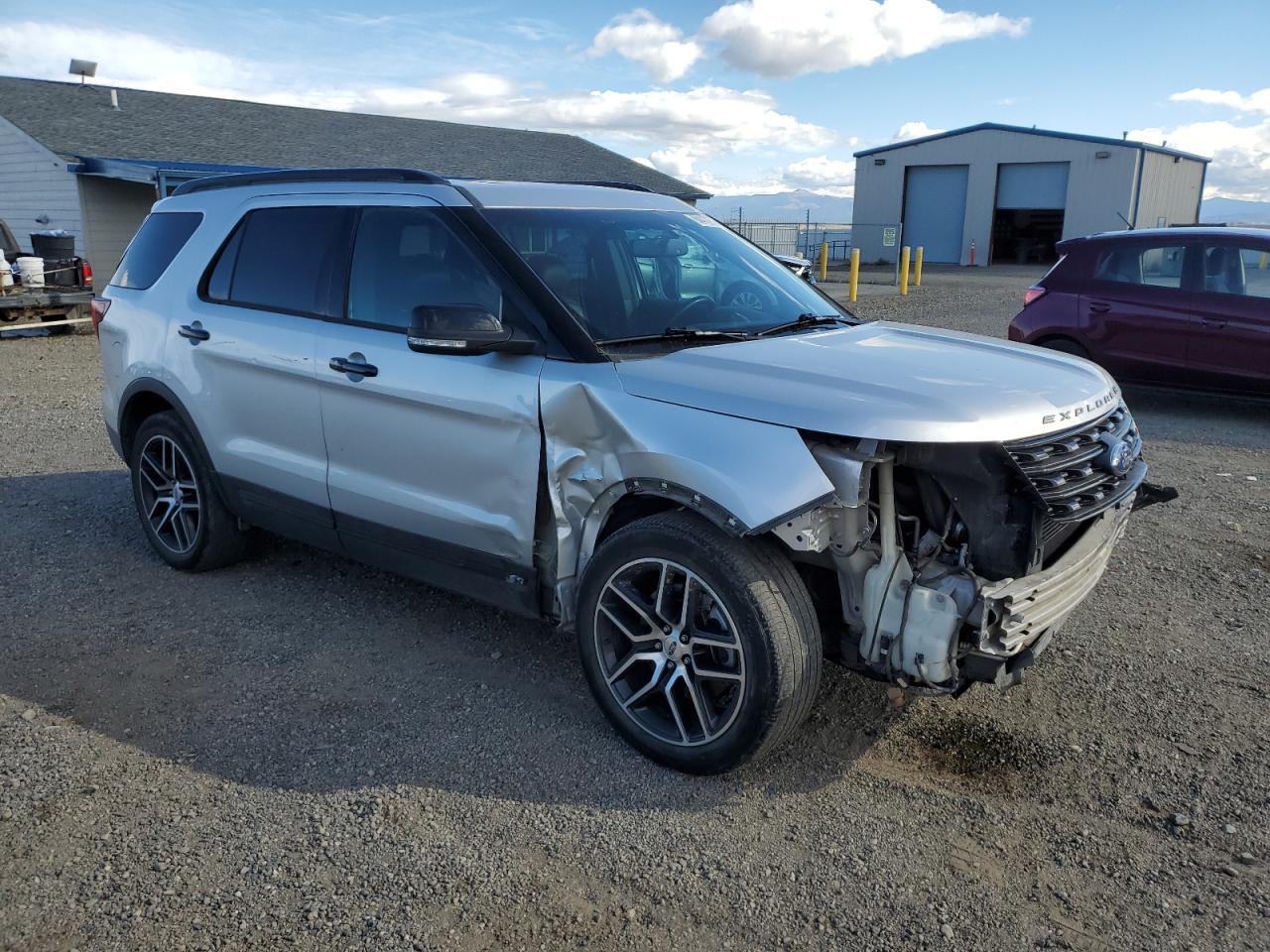 2016 Ford Explorer Sport - Фото 4