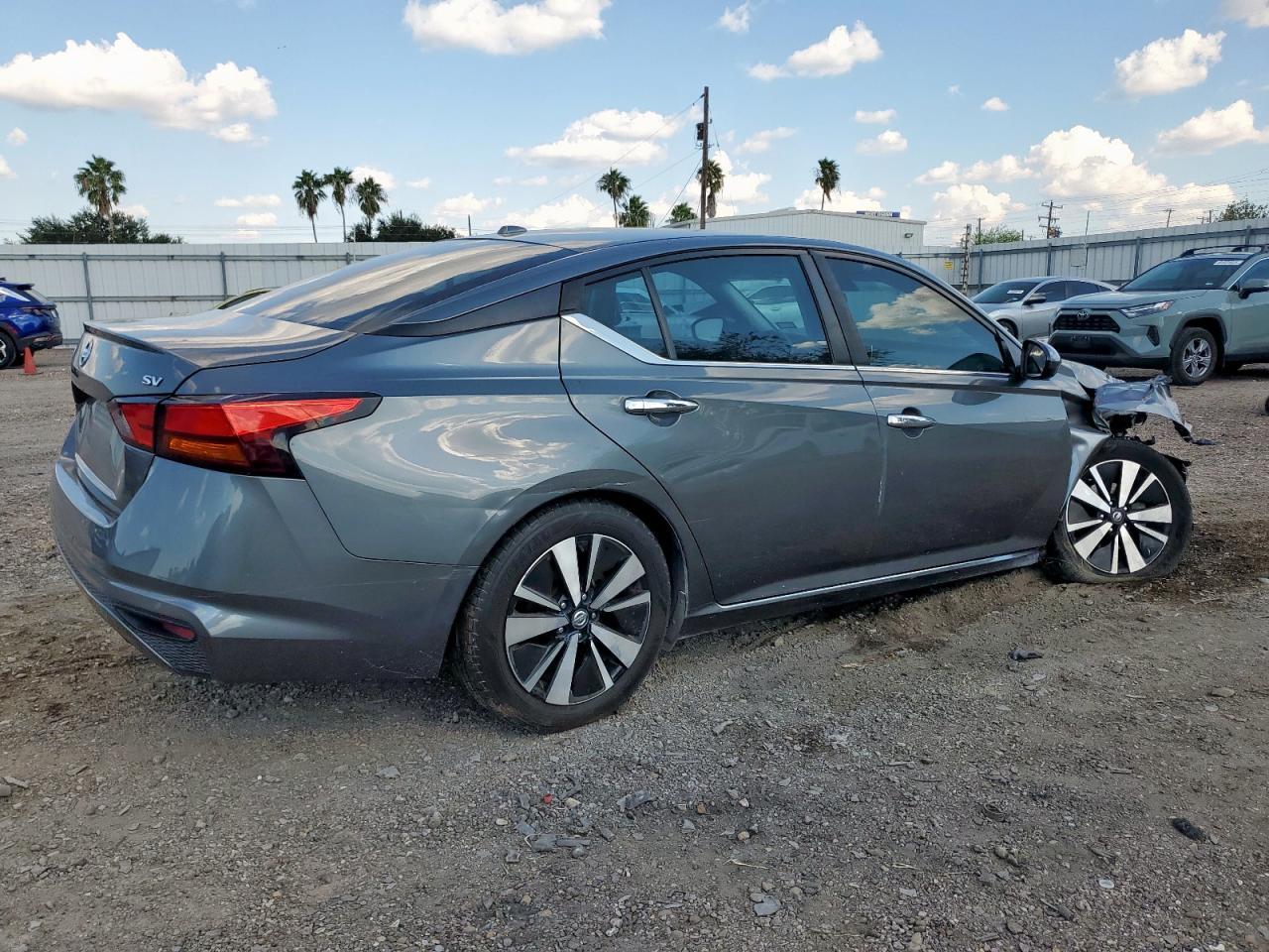 2021 Nissan Altima Sv - Фото 3