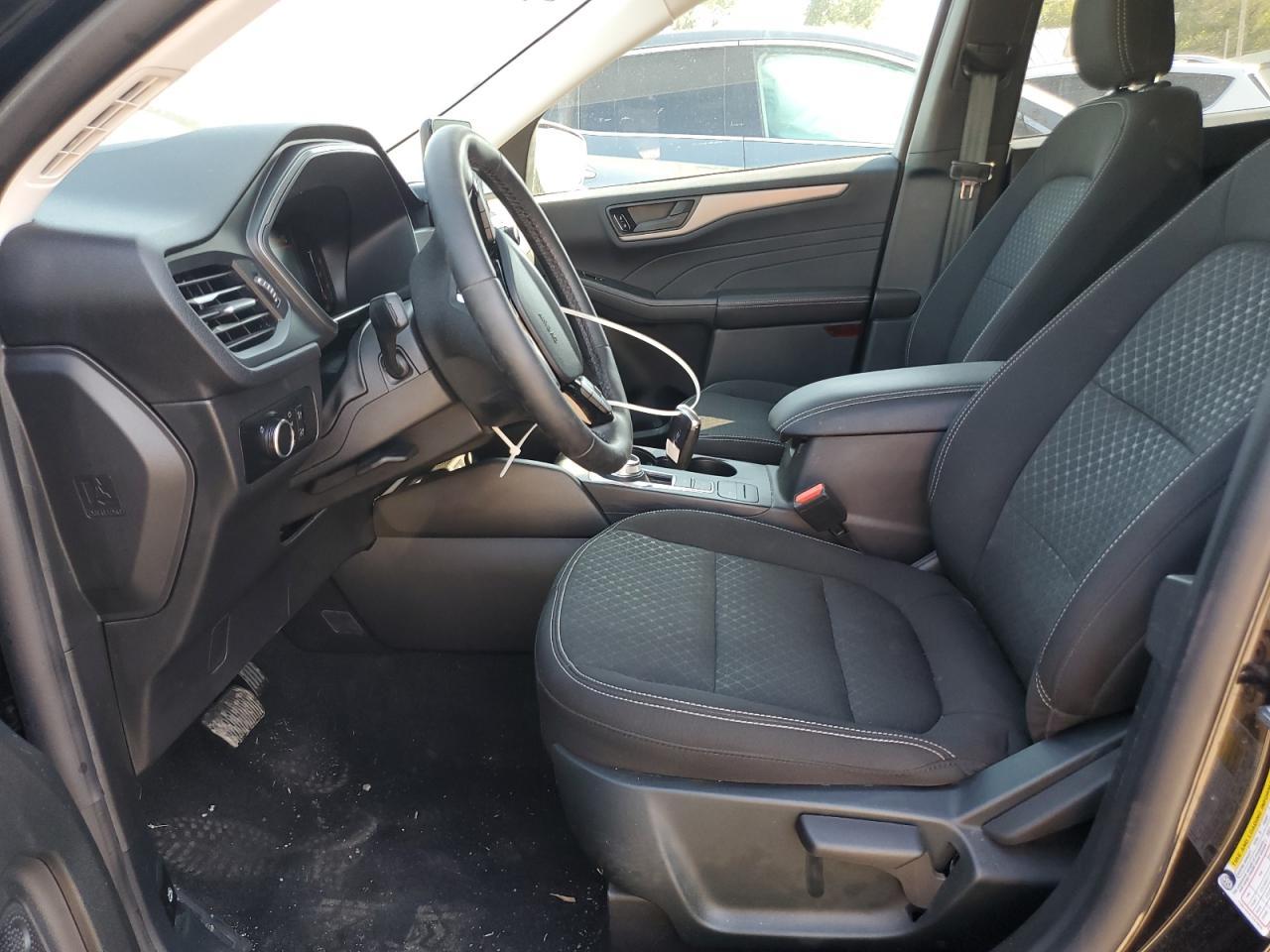 2025 Ford Escape Active - Image 7