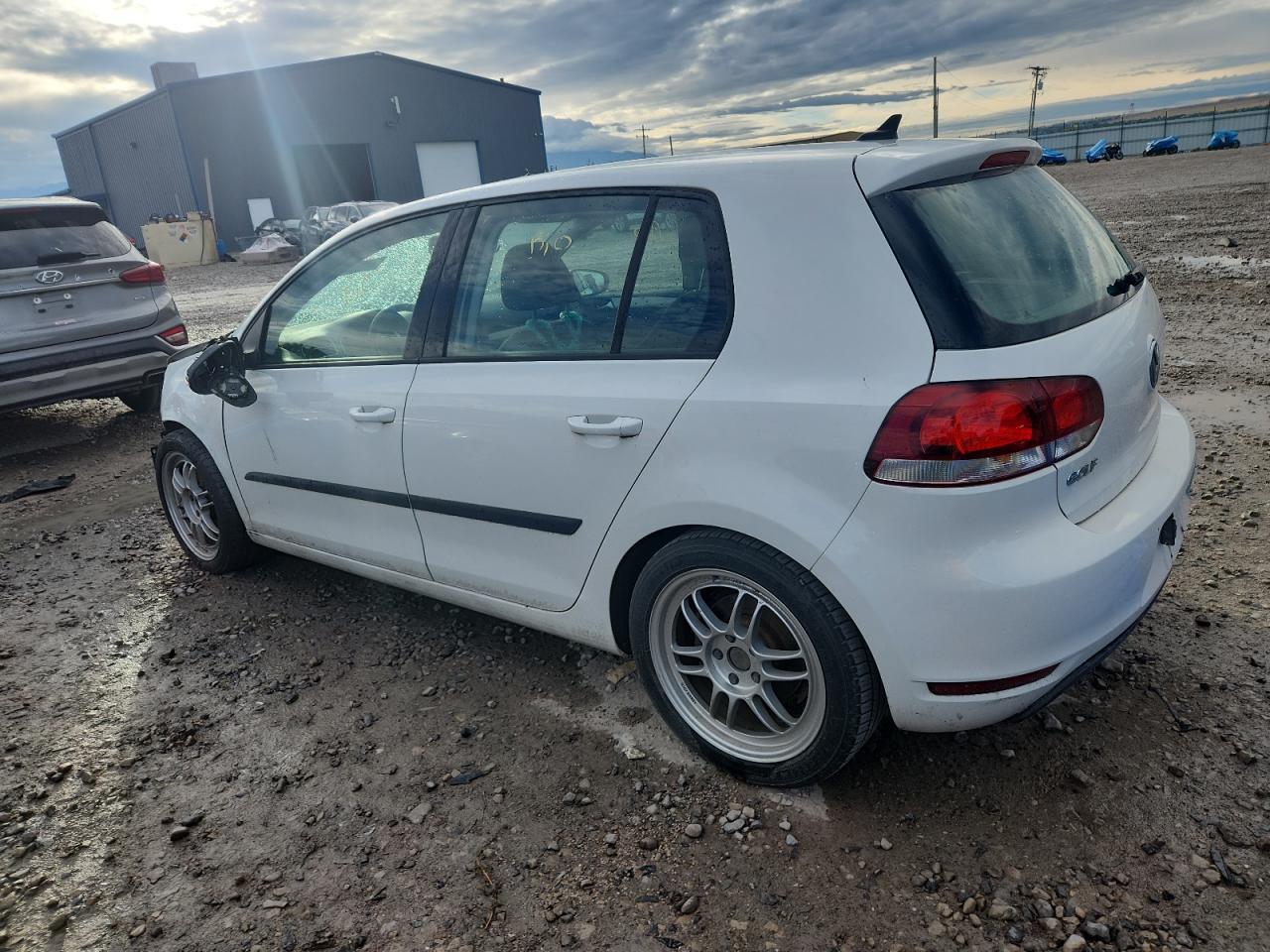 2013 Volkswagen Golf - Фото 2