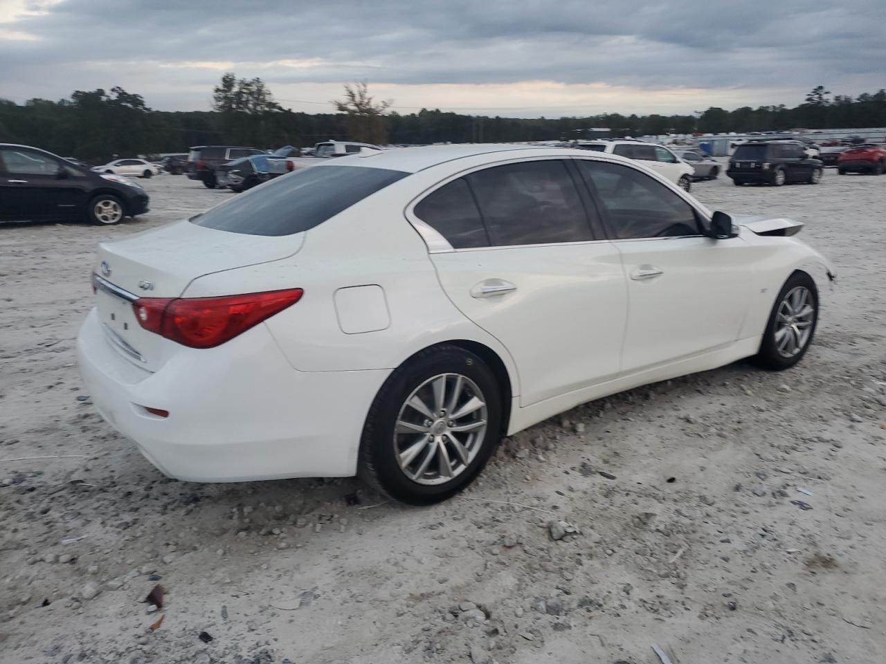 2014 Infiniti Q50 Base - Image 3