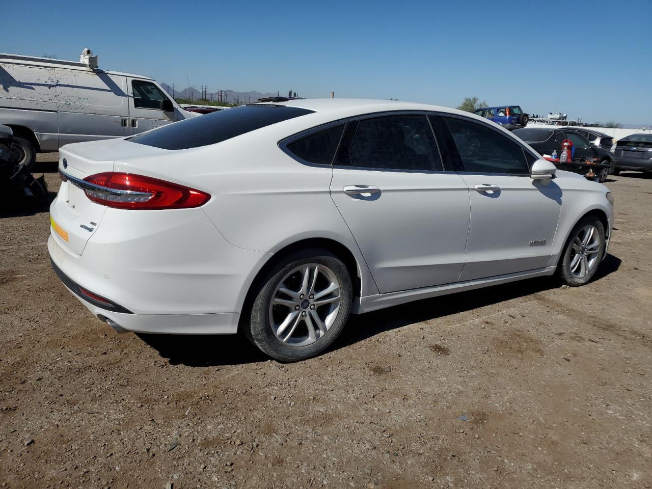 2018 Ford Fusion Se Hybrid - Image 3