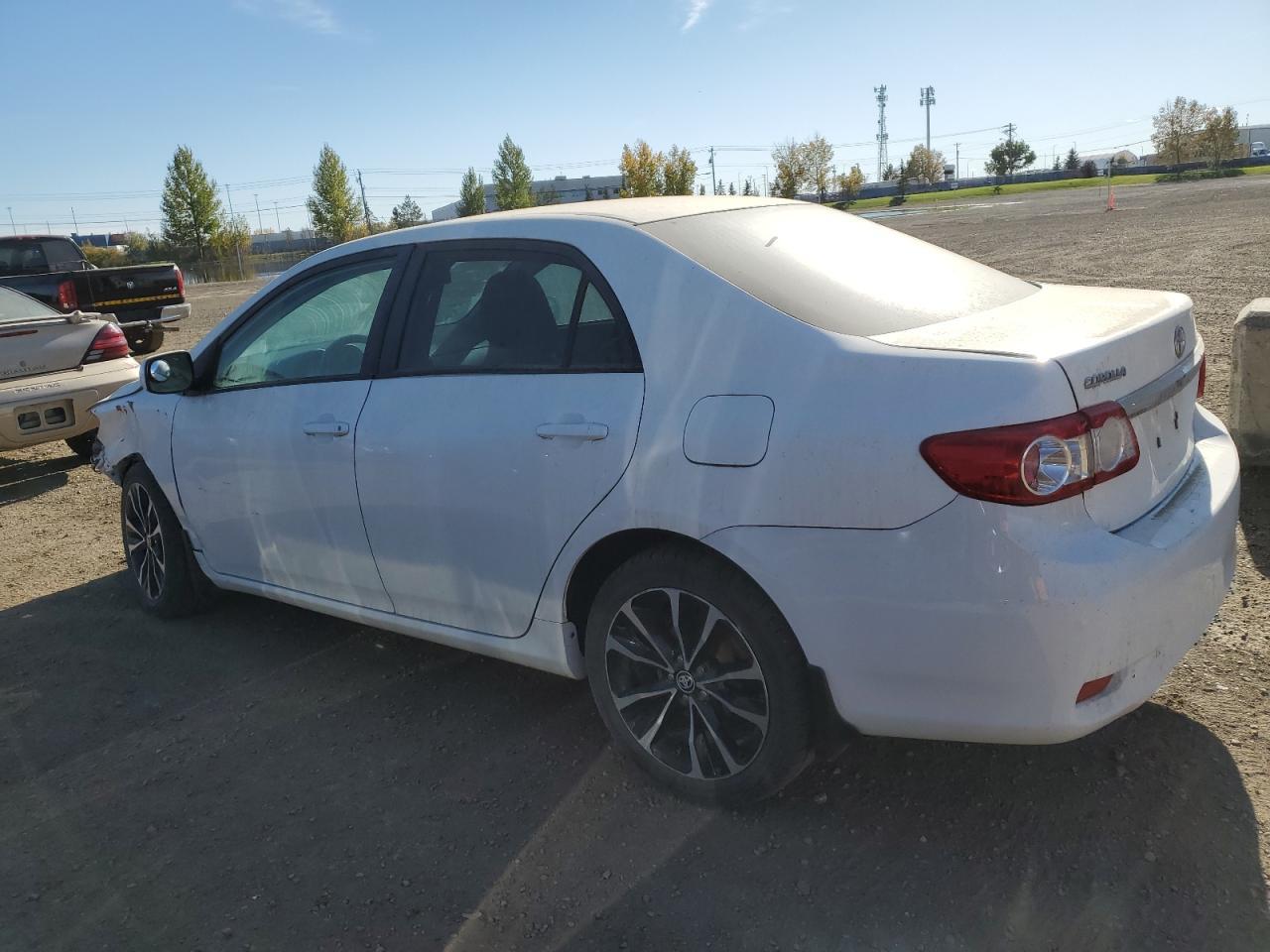 2011 Toyota Corolla Base - Фото 2