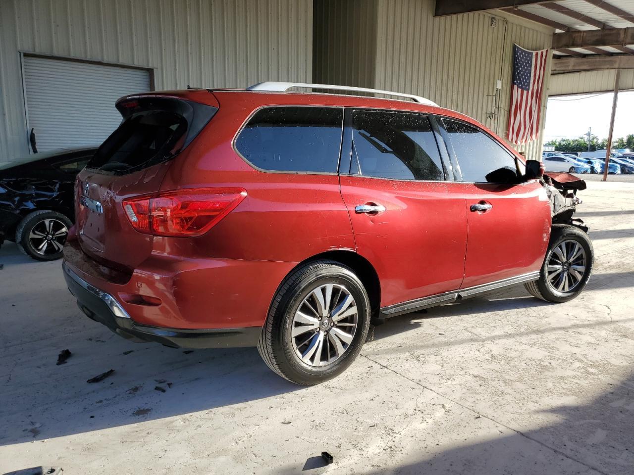 2017 Nissan Pathfinder S - Фото 3