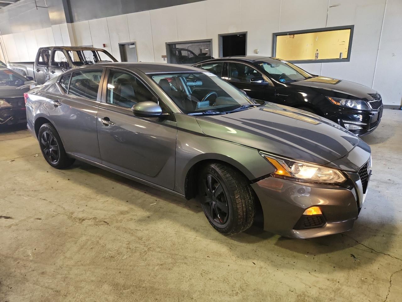 2020 Nissan Altima 2.5 S - Image 4