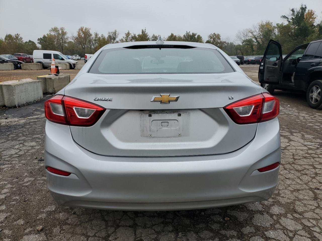 2019 Chevrolet Cruze Lt - Фото 6