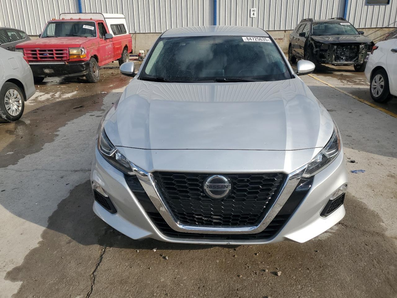 2020 Nissan Altima S - Фото 5