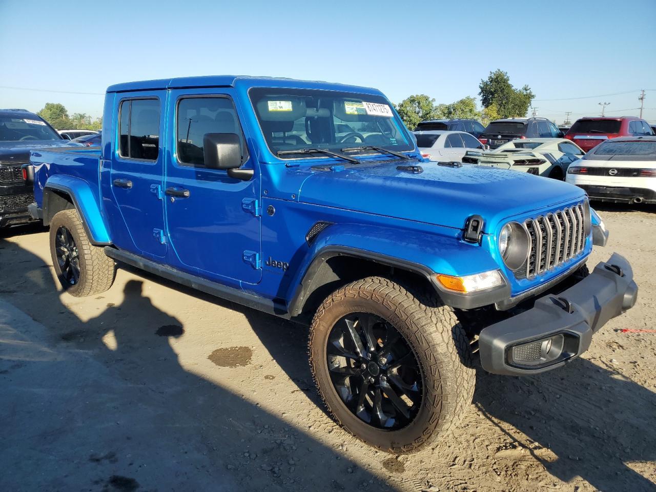 2024 Jeep Gladiator Sport - Image 4