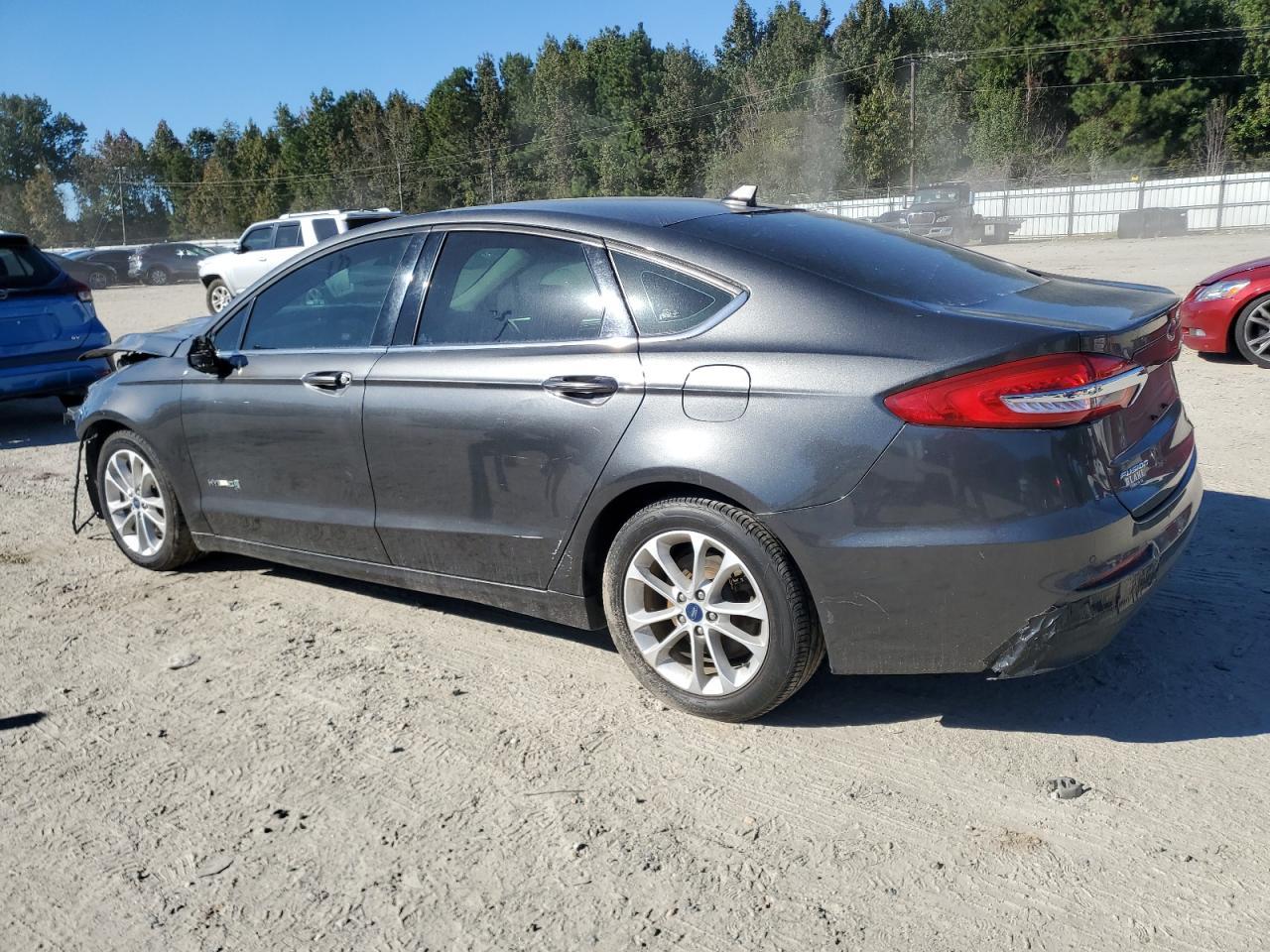 2019 Ford Fusion Se - Фото 2