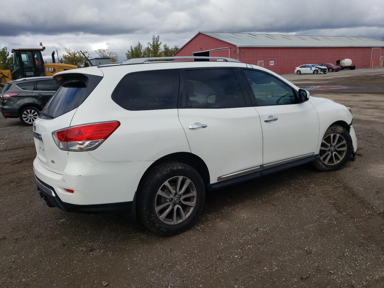 2013 Nissan Pathfinder S - Image 3