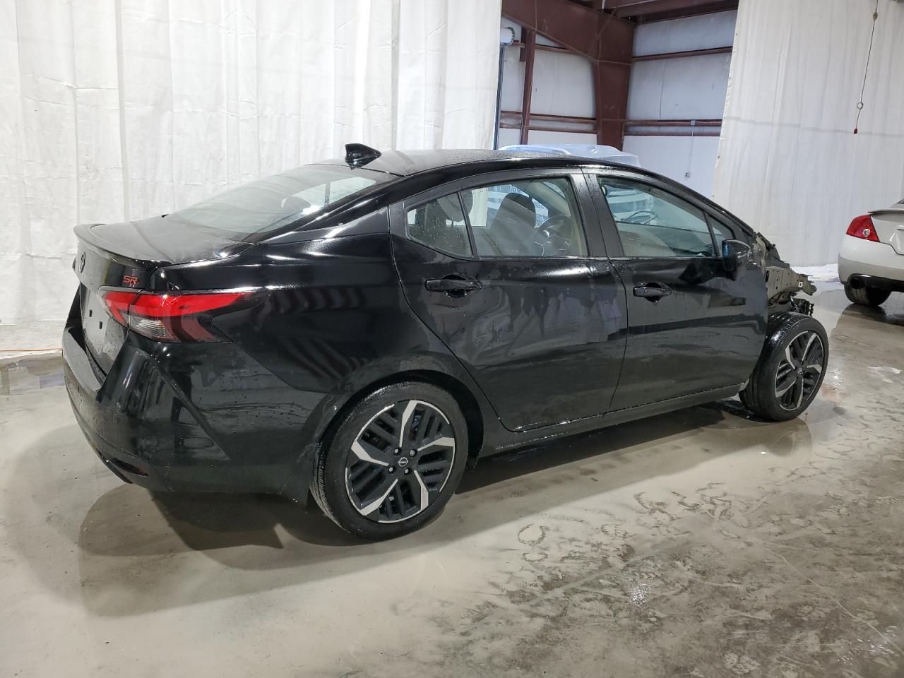 2024 Nissan Versa Sr - Фото 3