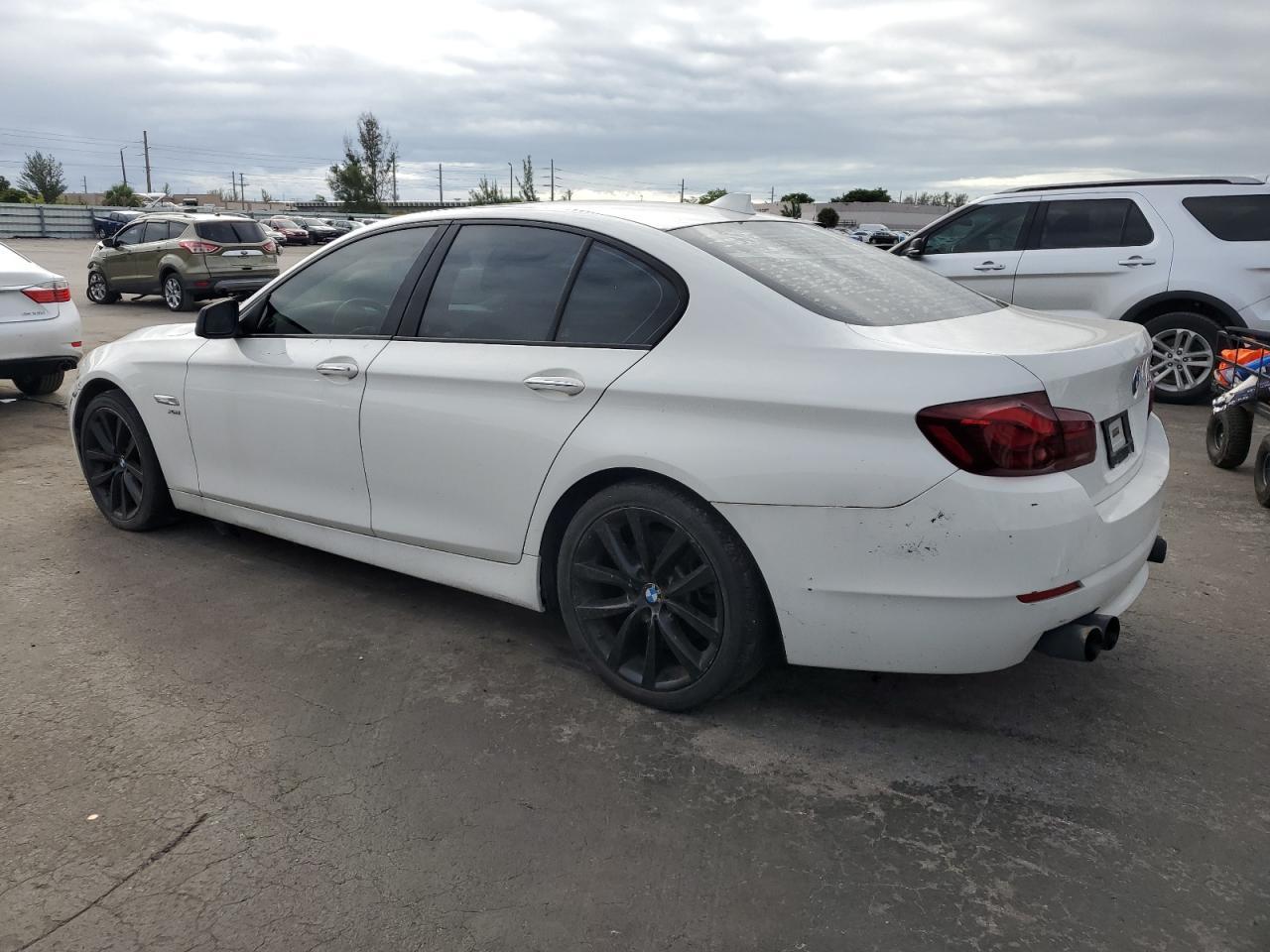 2011 BMW 535 Xi - Фото 2