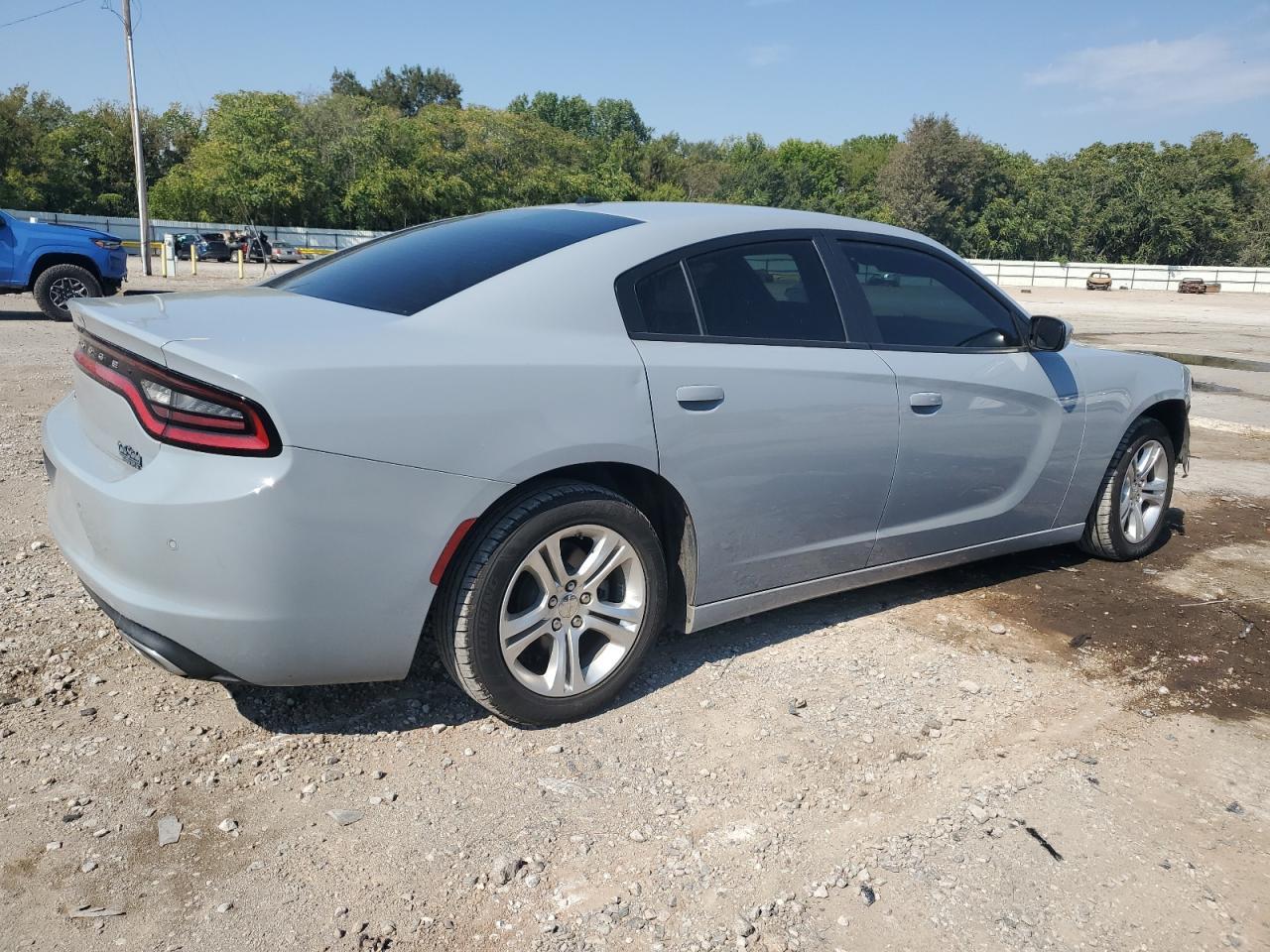 2022 Dodge Charger Sxt - Фото 3