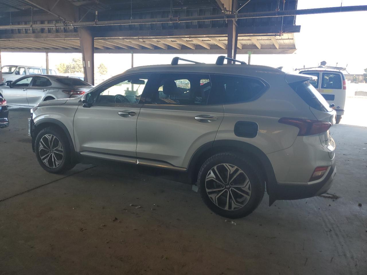 2019 Hyundai Santa Fe Limited - Фото 2