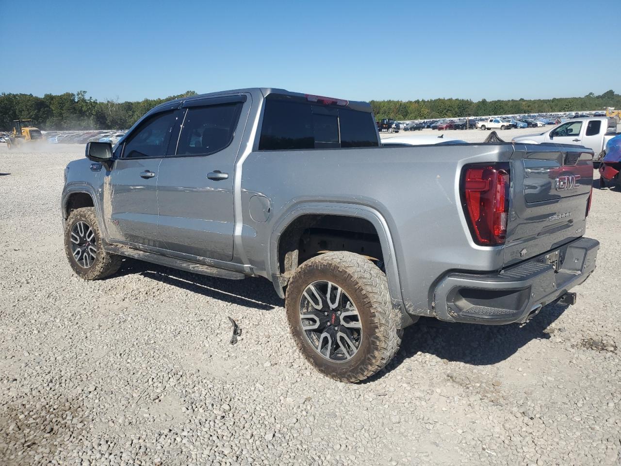 2024 GMC Sierra K1500 At4 - Фото 2