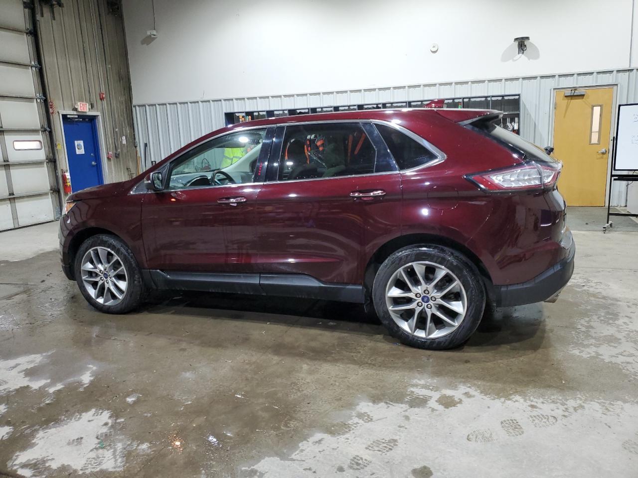2017 Ford Edge Titanium - Фото 2
