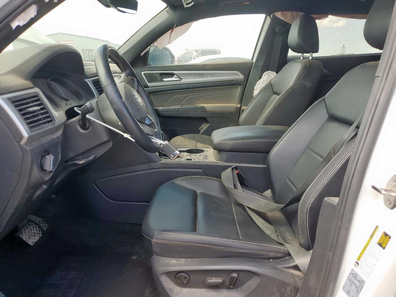 2021 Volkswagen Atlas Cross Sport Se - Image 7